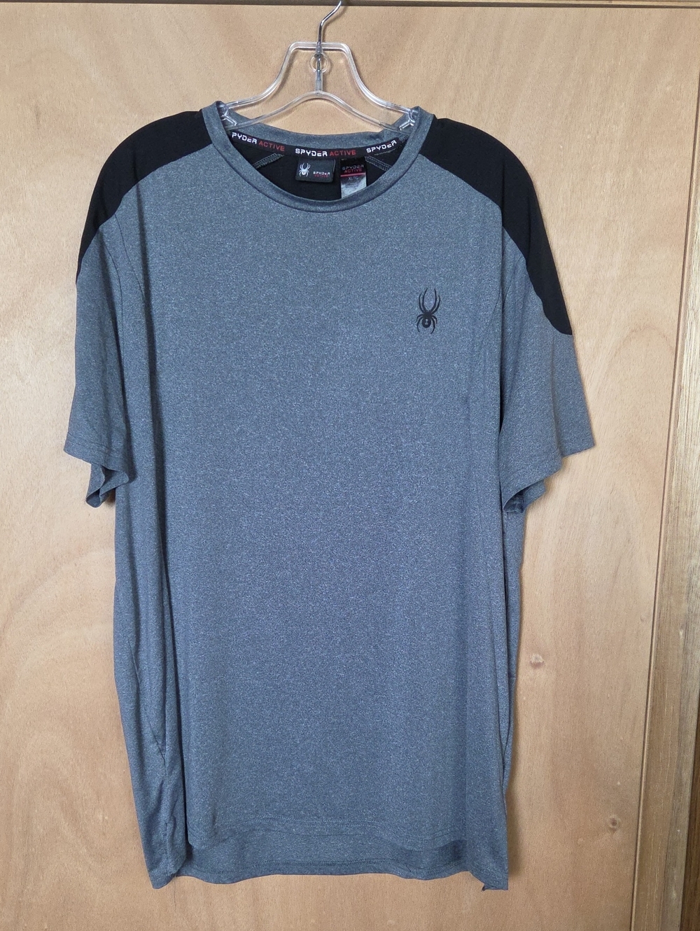 Spyder Men’s Gray & Black Short-Sleeve Performance Tee